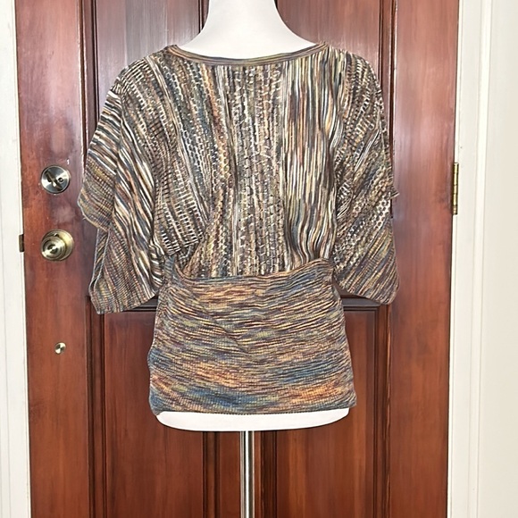 John Paul Richard colorful knit top - Picture 2 of 5
